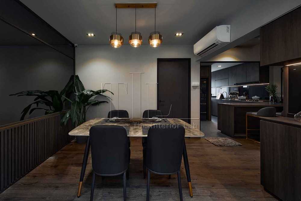 Modern Dining Room with Dining Table and Dining Chairs
