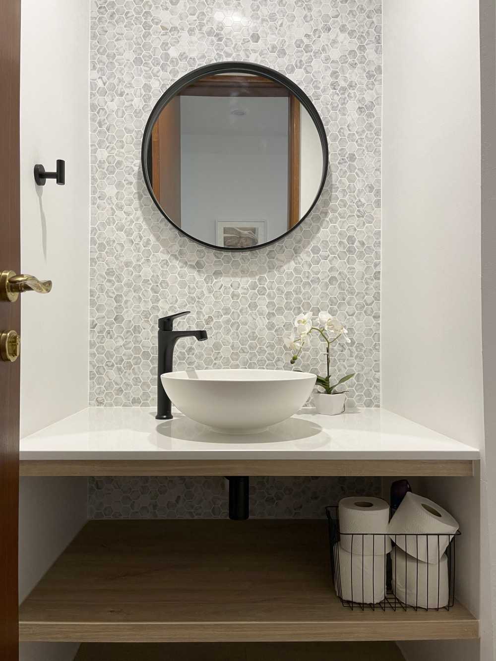 Scandinavian Bathroom with Feature Wall and Mirror