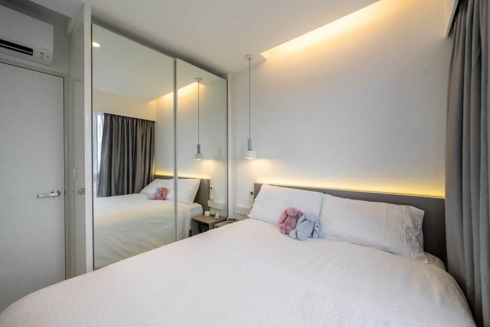 Minimalist Bedroom with Drop Ceiling and Wardrobe