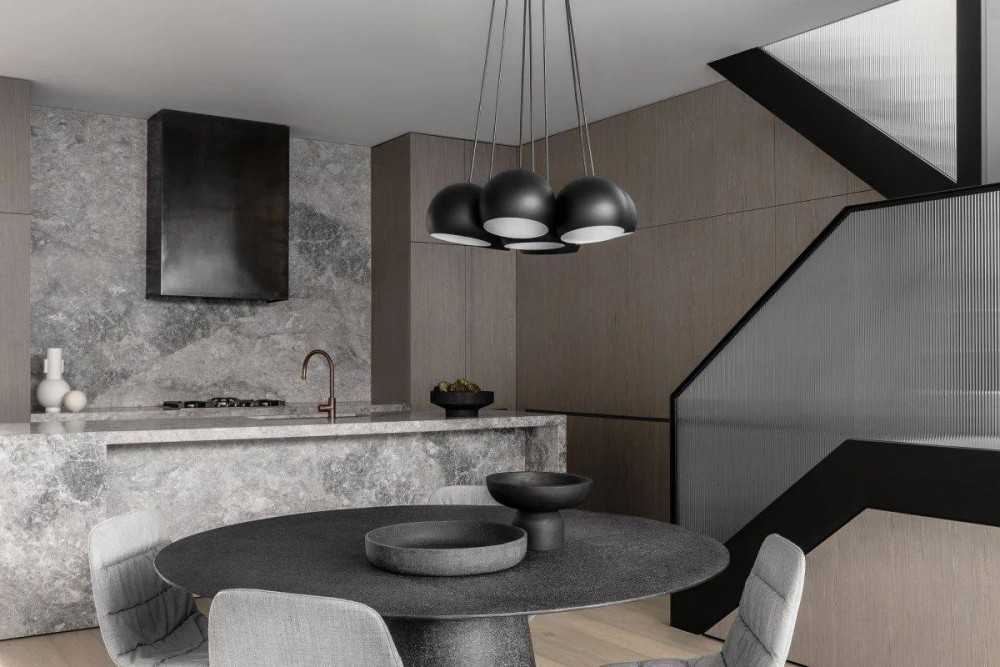 Contemporary Kitchen with Vinyl Flooring and Parquet Floor