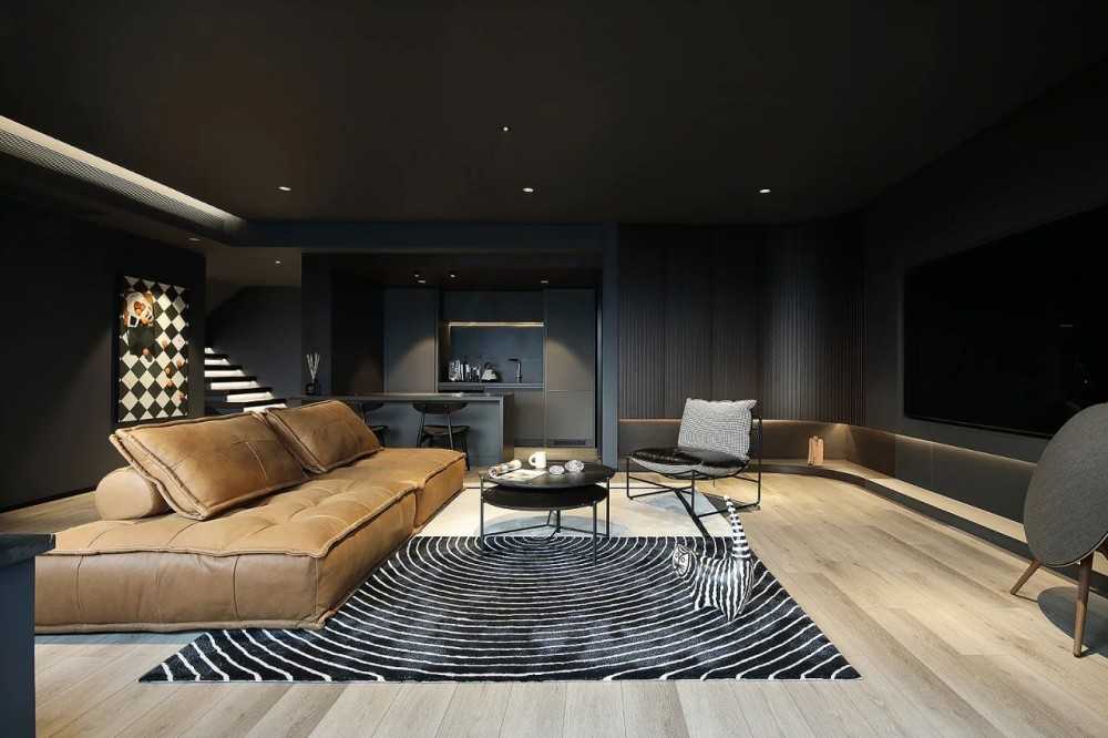 Contemporary Kitchen with Parquet Floor and Kitchen Island
