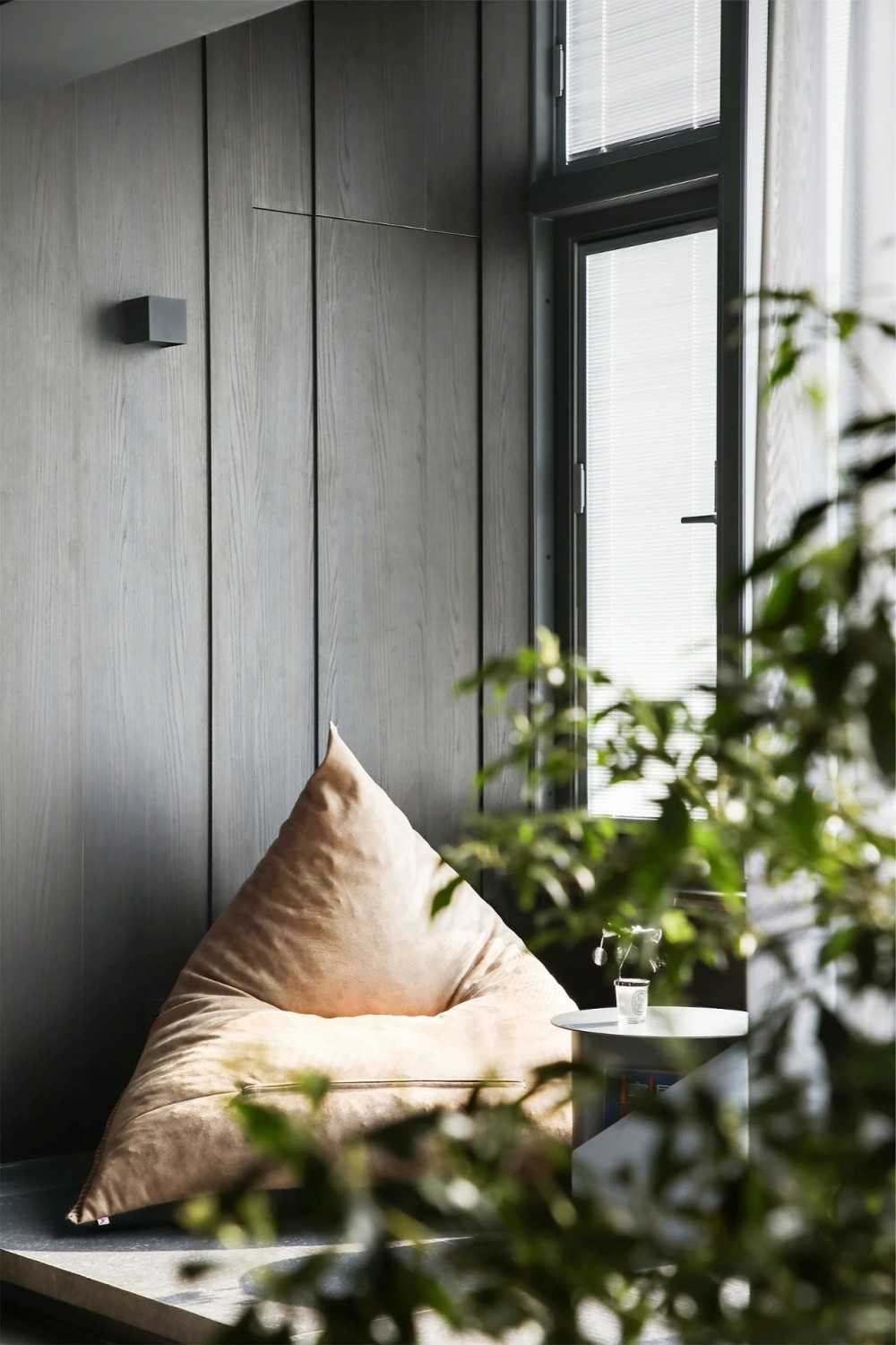 Contemporary Balcony with Feature Wall and Window Seat