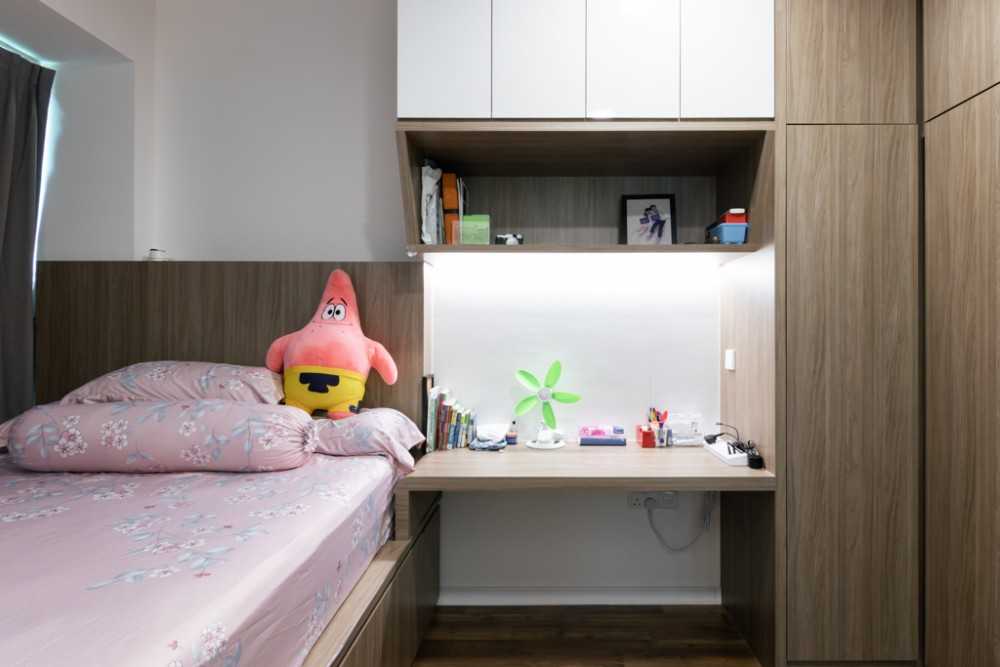 Modern Kids Room with Bookshelf and Platform Bed