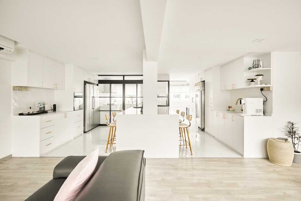 Modern Kitchen with Countertop and Marble Floor