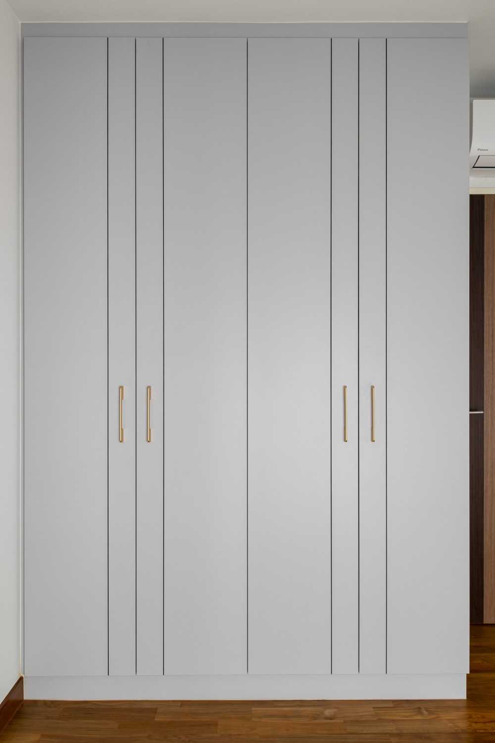 Contemporary Bedroom with Wardrobe and Sliding Wardrobe