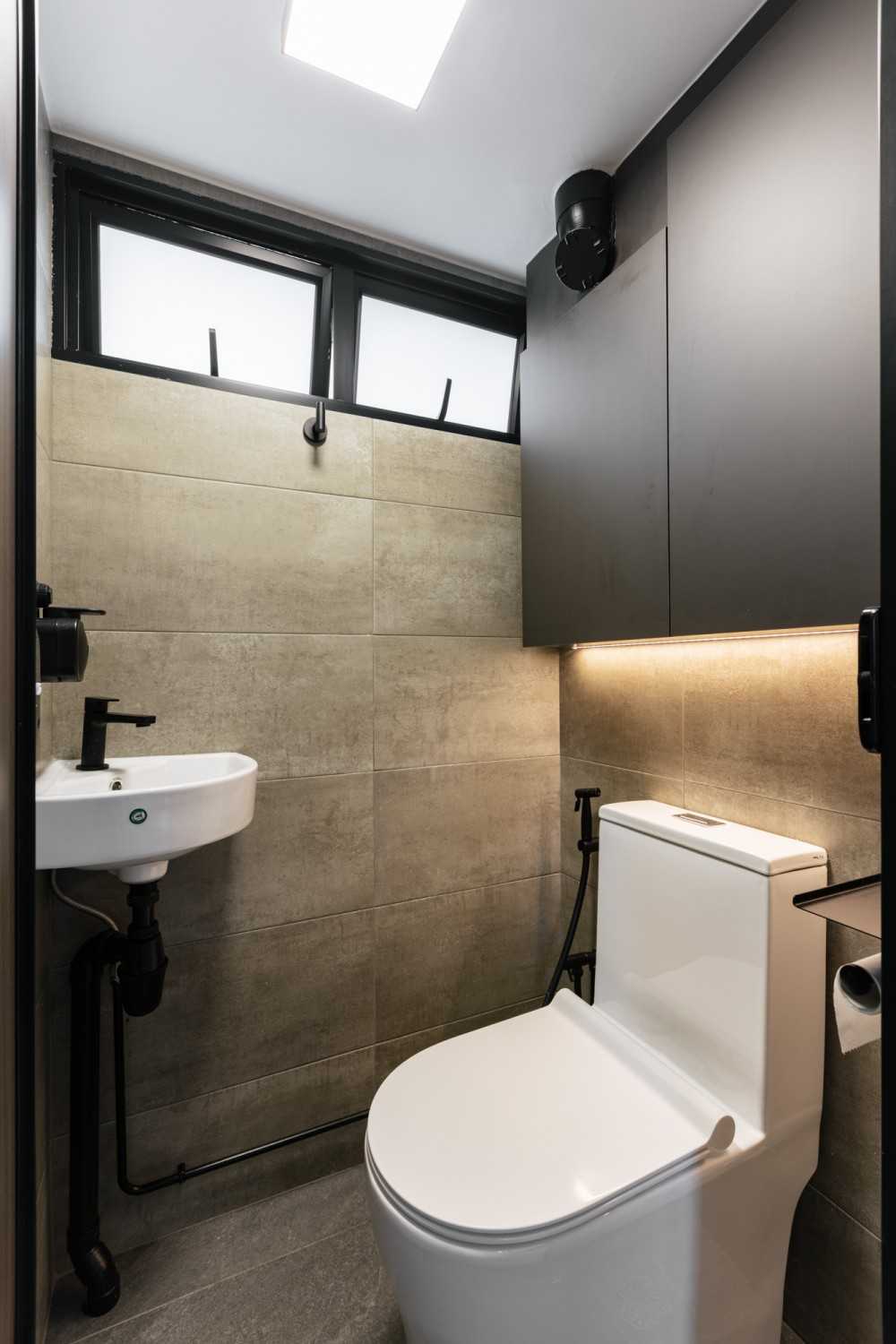 Contemporary Bathroom with Bathroom Storage and Bathroom Sinks