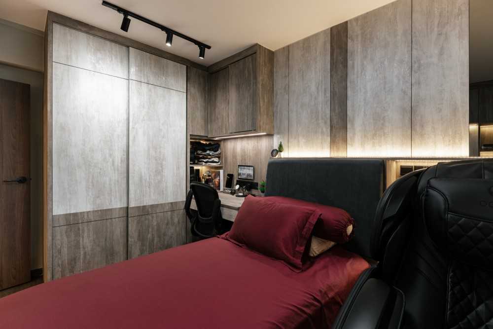 Contemporary Bedroom with Wardrobe and Sliding Wardrobe
