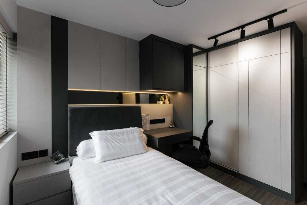 Contemporary Bedroom with Mirror and Wardrobe