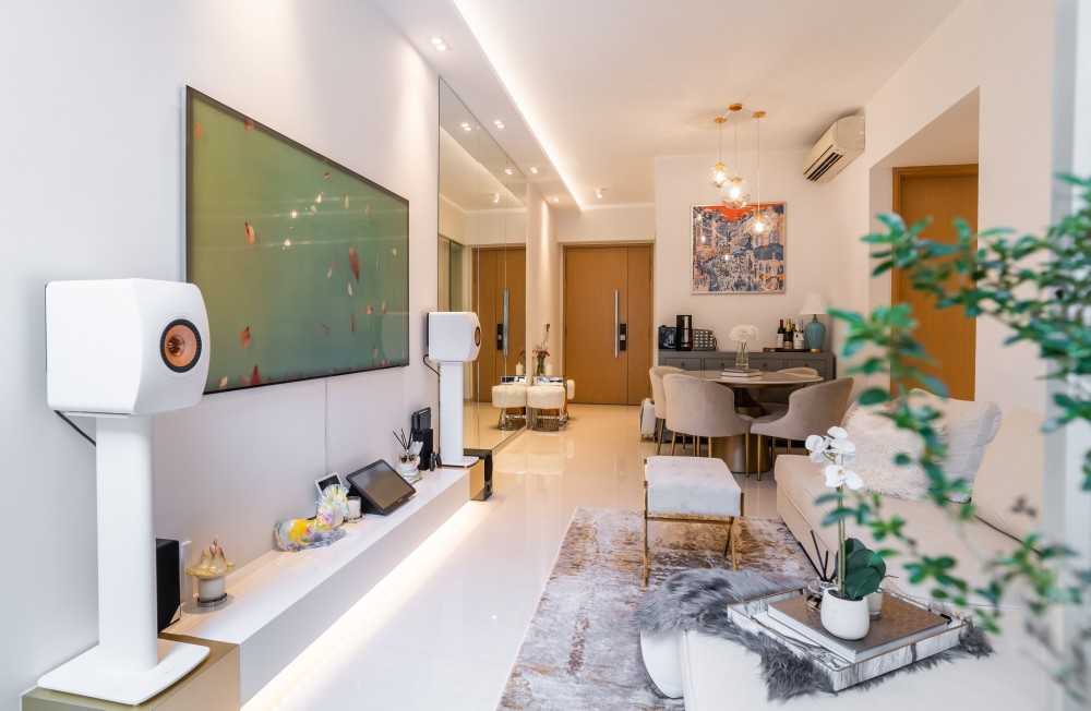Modern Living Room with Marble Floor and TV Console