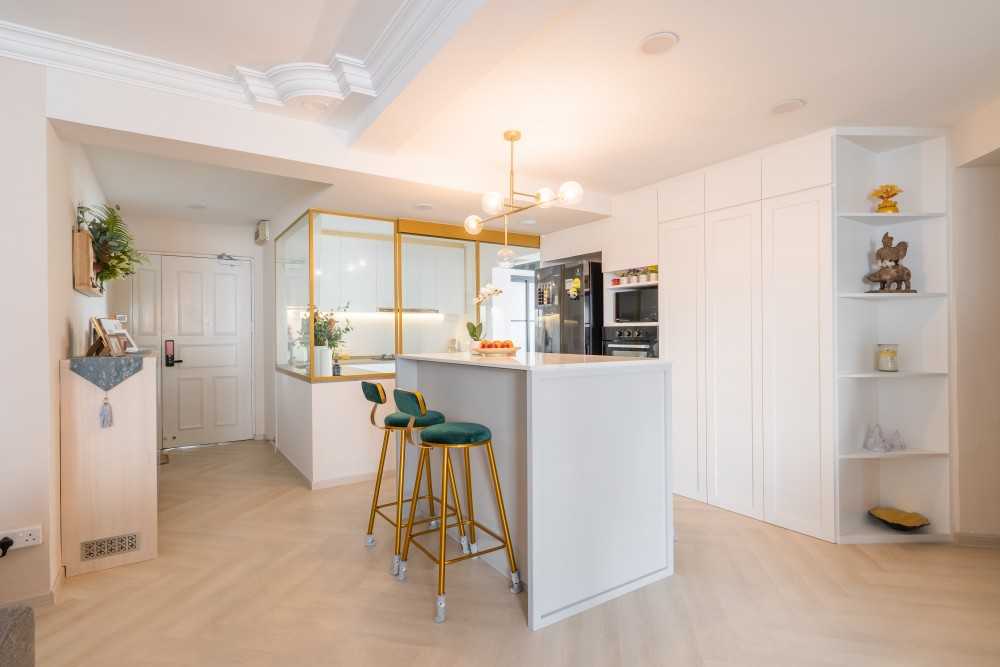 Vintage Home Bar with Countertop and Bar Counter