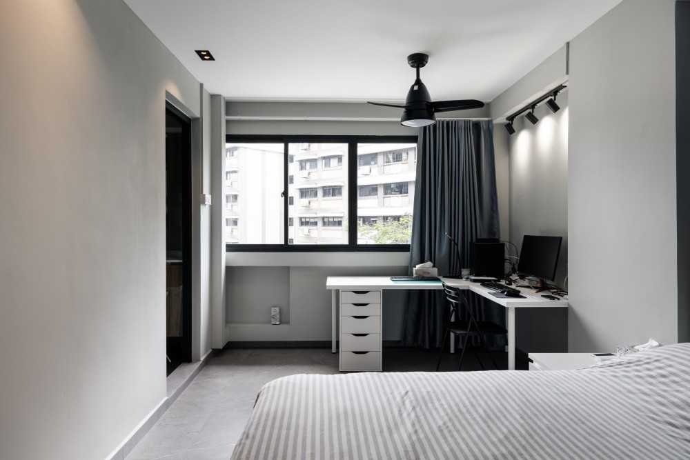 Minimalist Bedroom with Feature Wall and Ceiling Fan