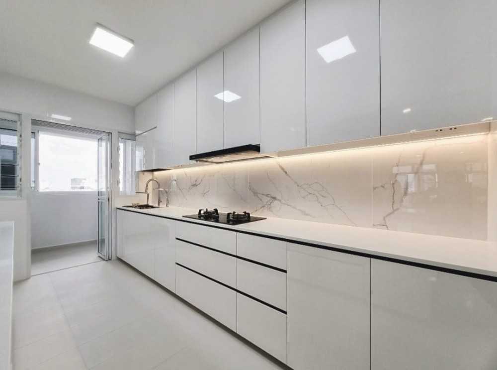 Modern Kitchen with Kitchen Window and Window Grille