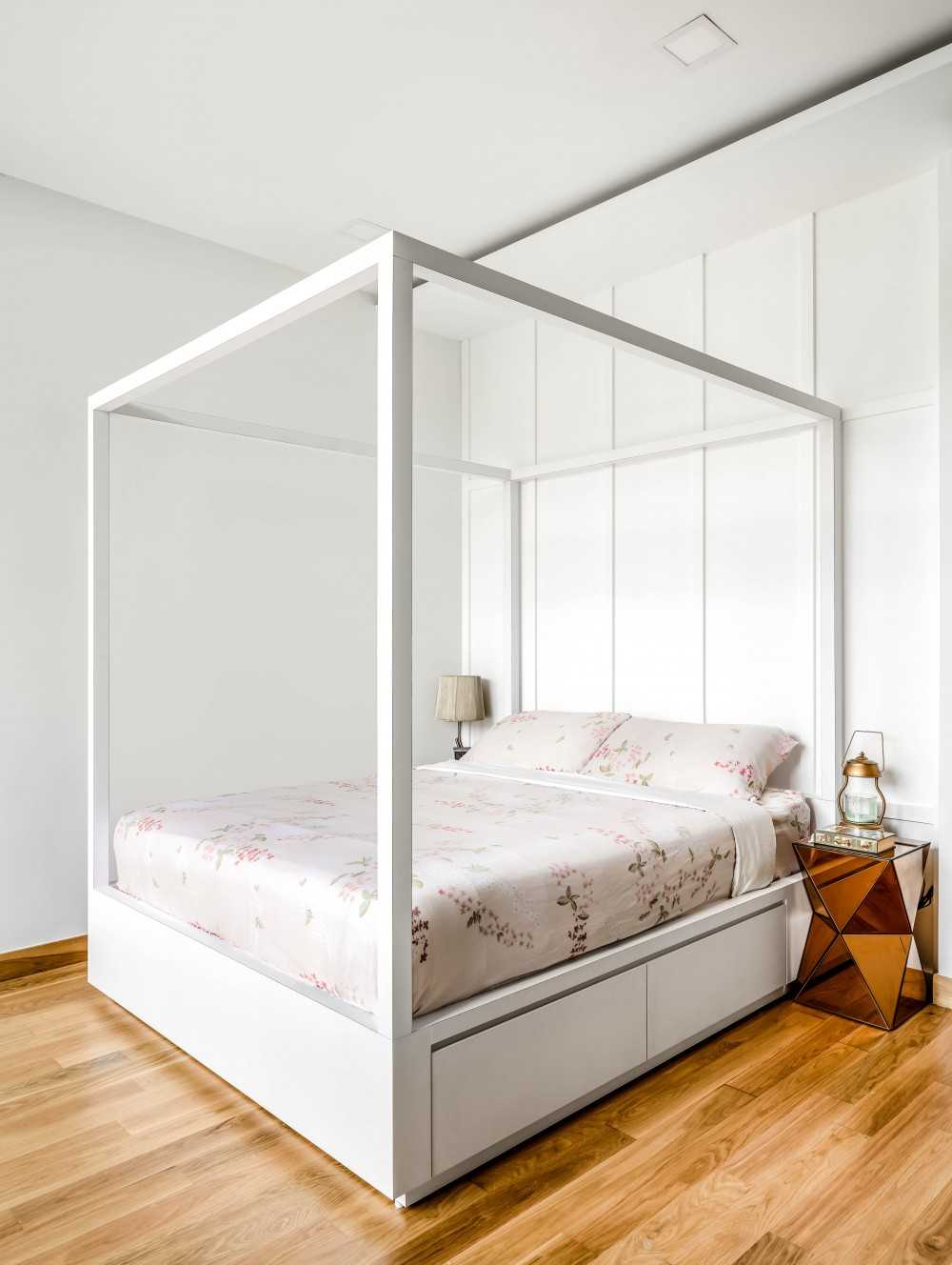 Scandinavian Bedroom with Wood Flooring and Closet