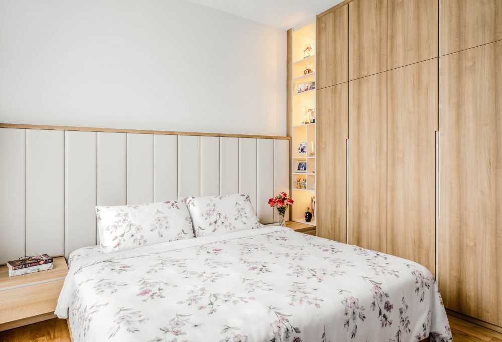 Scandinavian Bedroom with Bookshelf and Closet