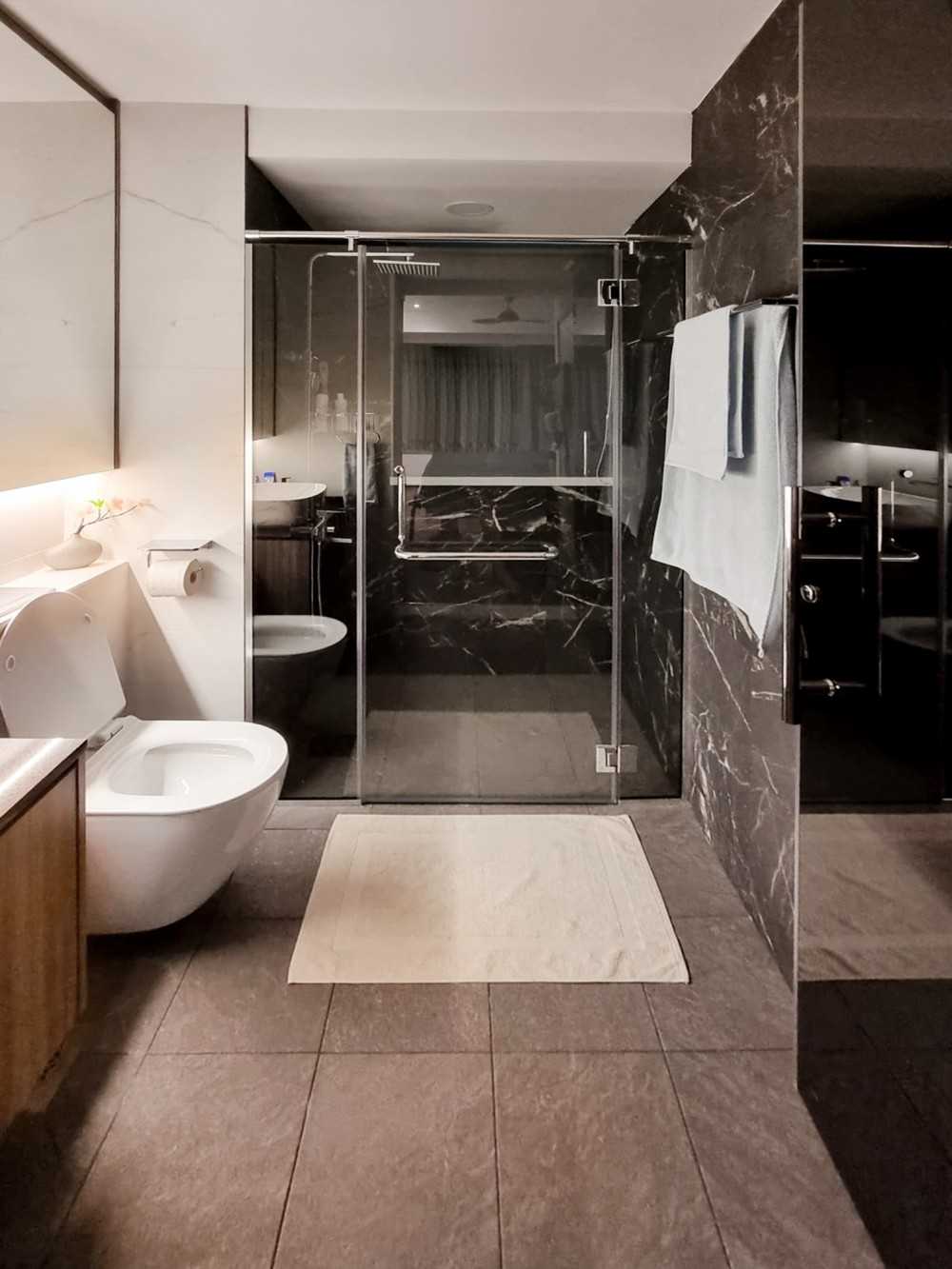 Scandinavian Bathroom with Mirror and Shower Screen
