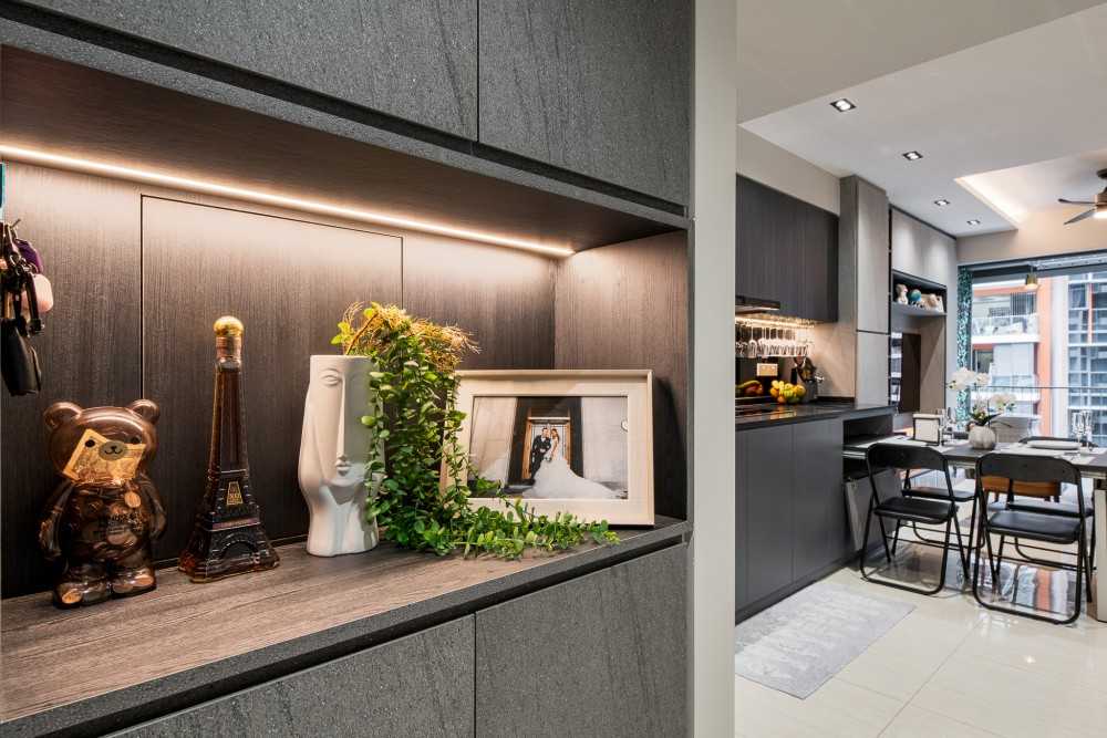 Modern Entryway with Shoe Rack and Shoe Cabinets