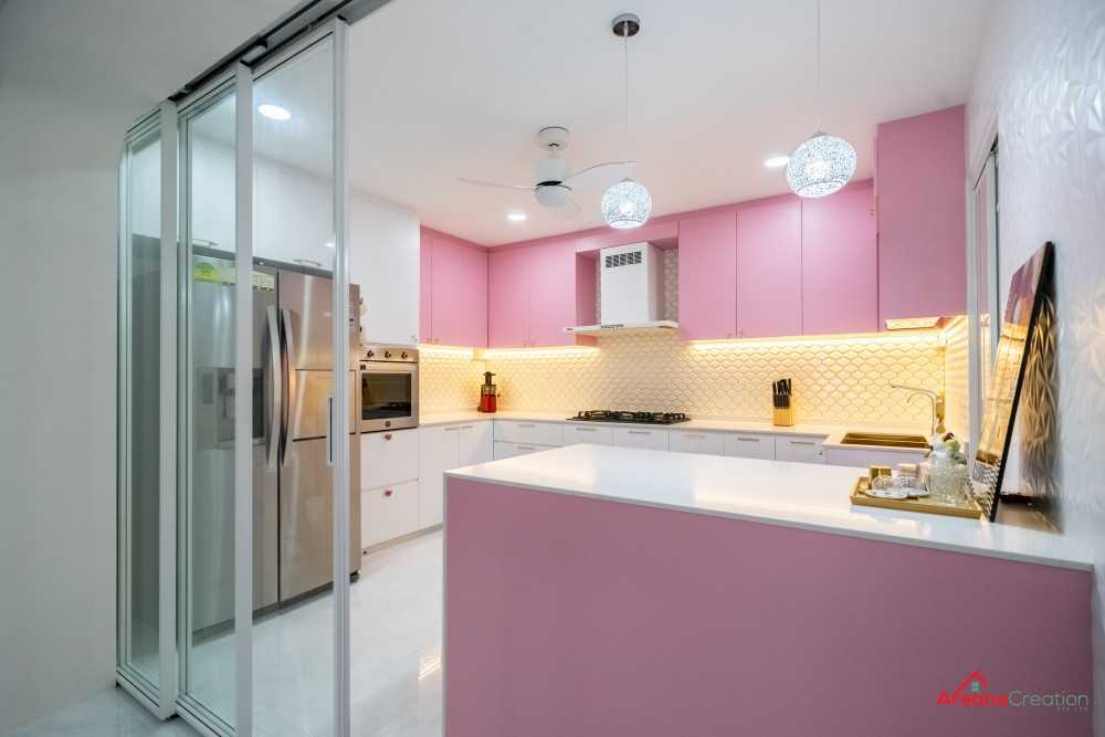 Modern Kitchen with Kitchen Window and Kitchen Island