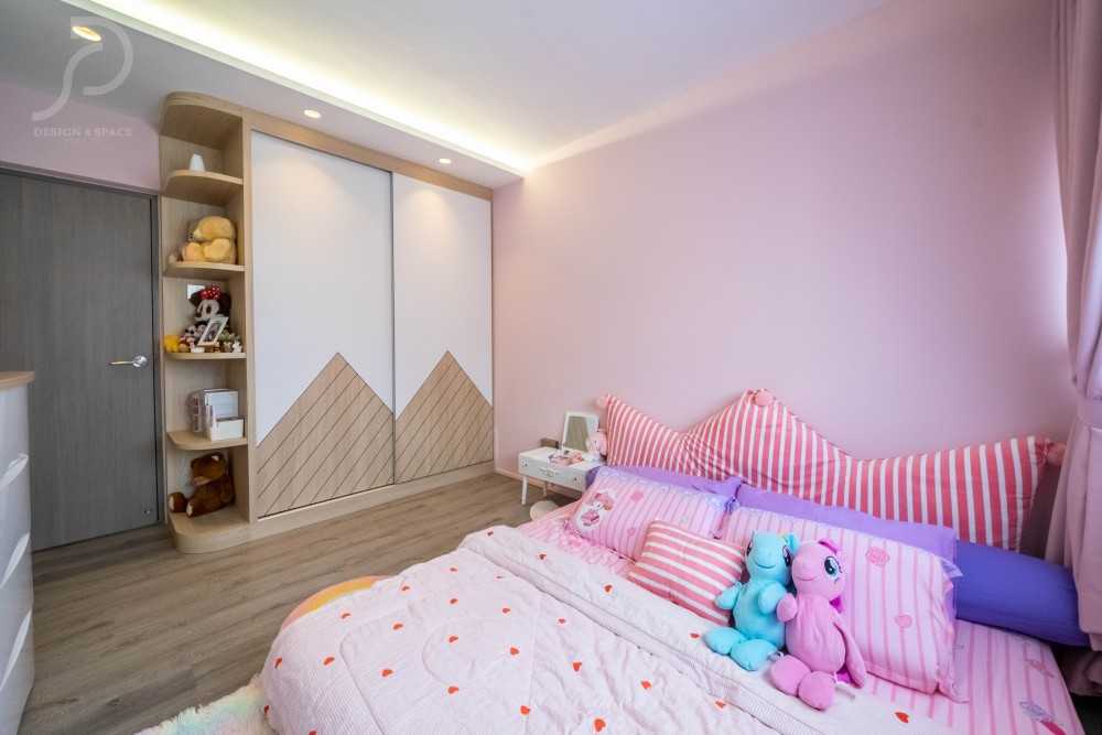 Modern Bedroom with Platform Bed and Wardrobe