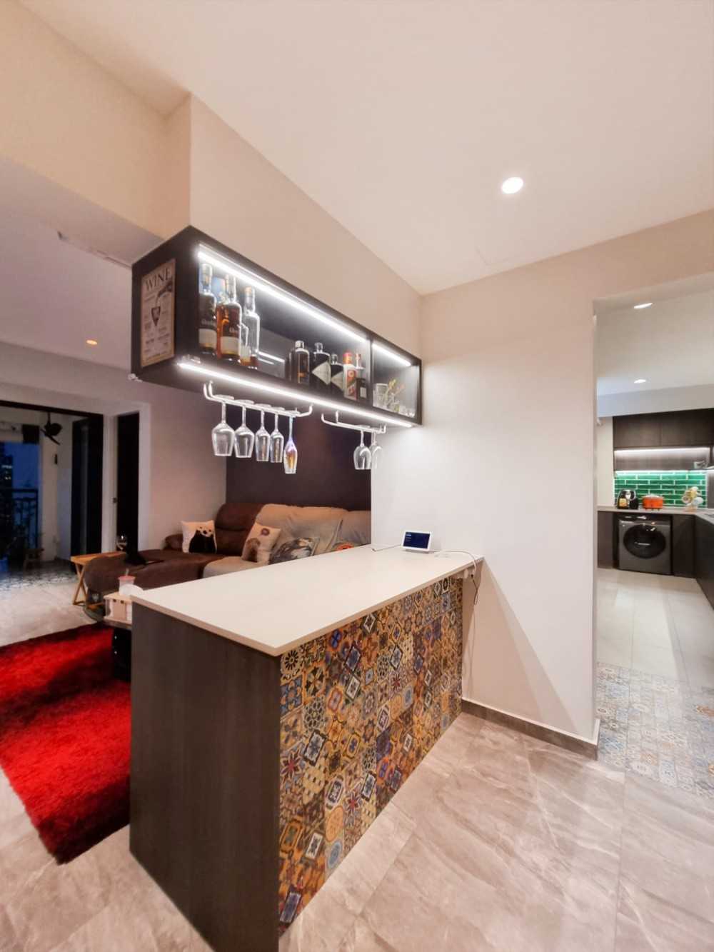 Modern Home Bar with Bar Counter and Paintings