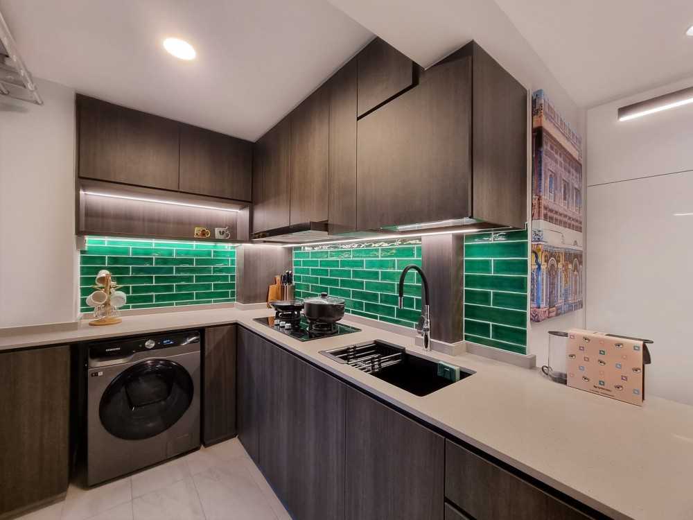 Modern Kitchen with Countertop and Kitchen Accessories