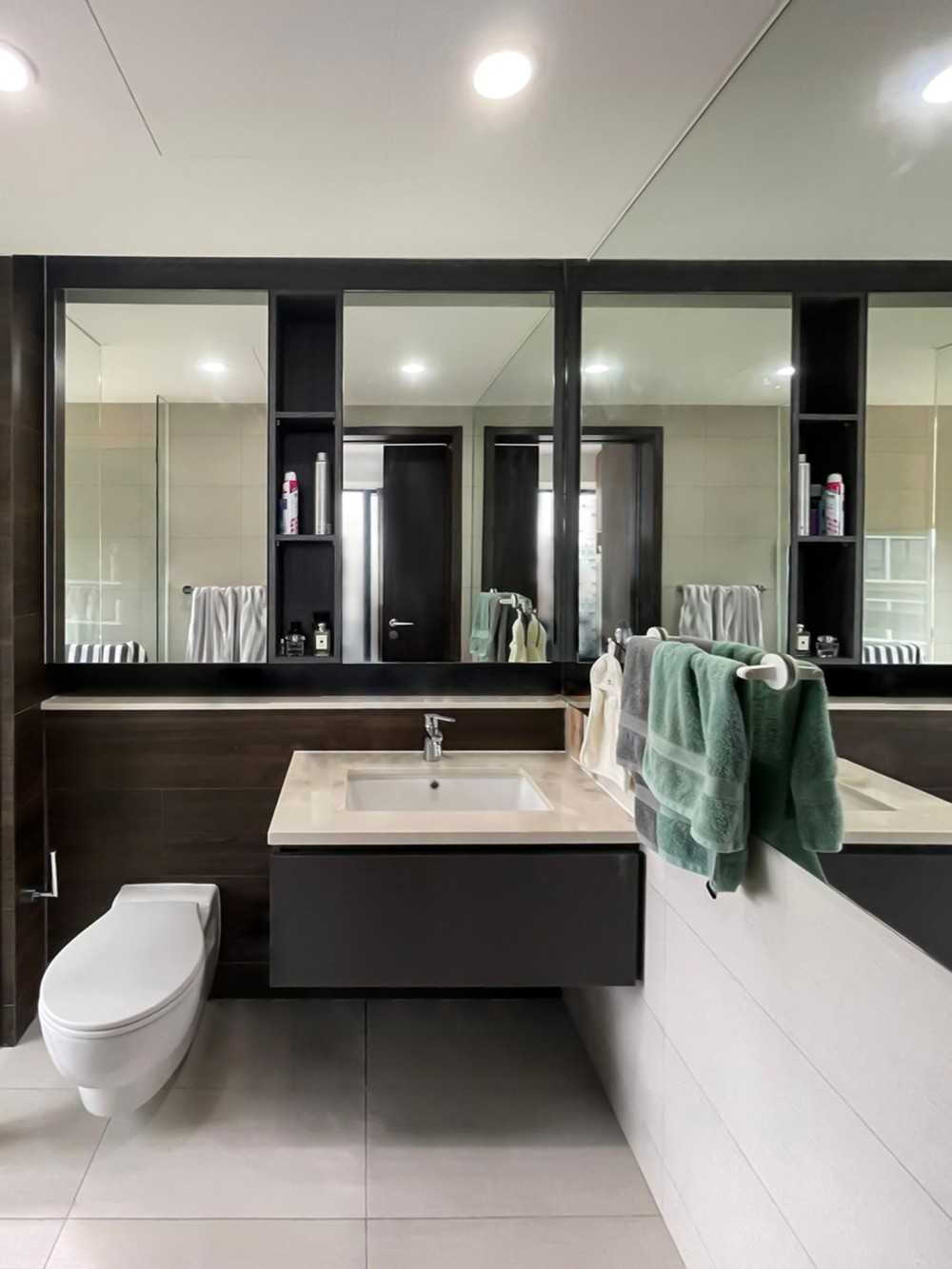 Scandinavian Bathroom with Mirror and Shower Screen