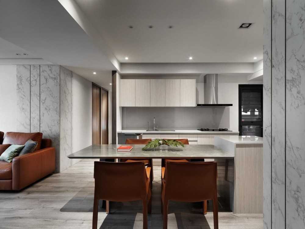Contemporary Kitchen with Vinyl Flooring and Kitchen Island