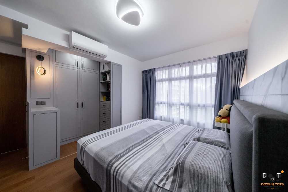 Contemporary Bedroom with Platform Bed and Homogeneous Tiles