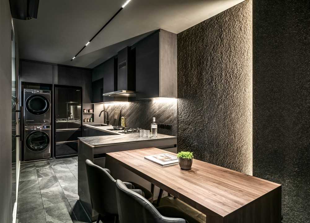 Contemporary Kitchen with Countertop and Open Kitchen