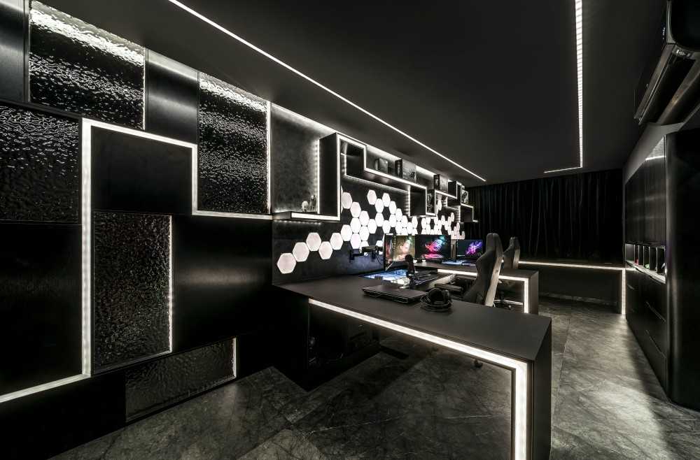 Contemporary Gaming Room with Rugs and Flooring