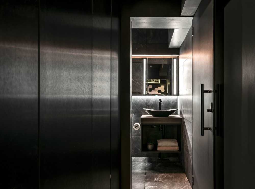 Contemporary Bathroom with Countertop and Mirror