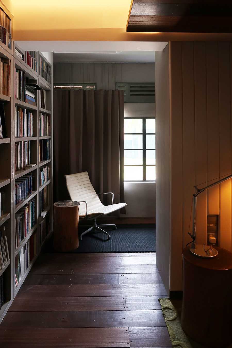 Modern Bedroom with Wood Flooring and Cove Lighting