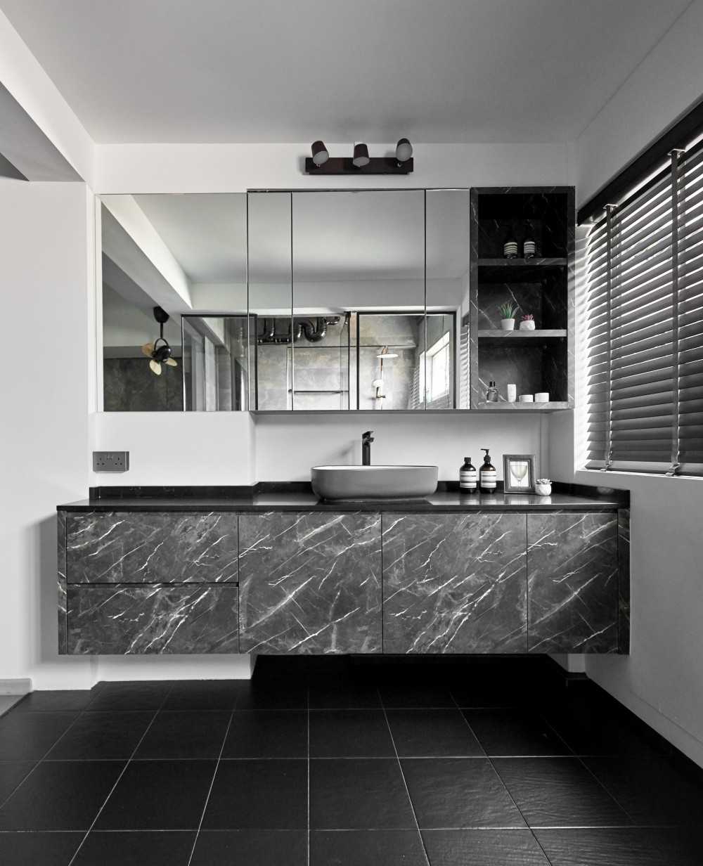 Contemporary Bathroom with Mirror and Bathroom Mirrors