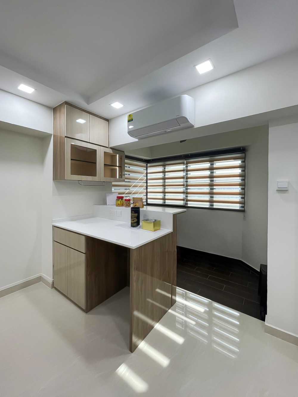 Modern Dining Room with Window Grille and Breakfast Counter
