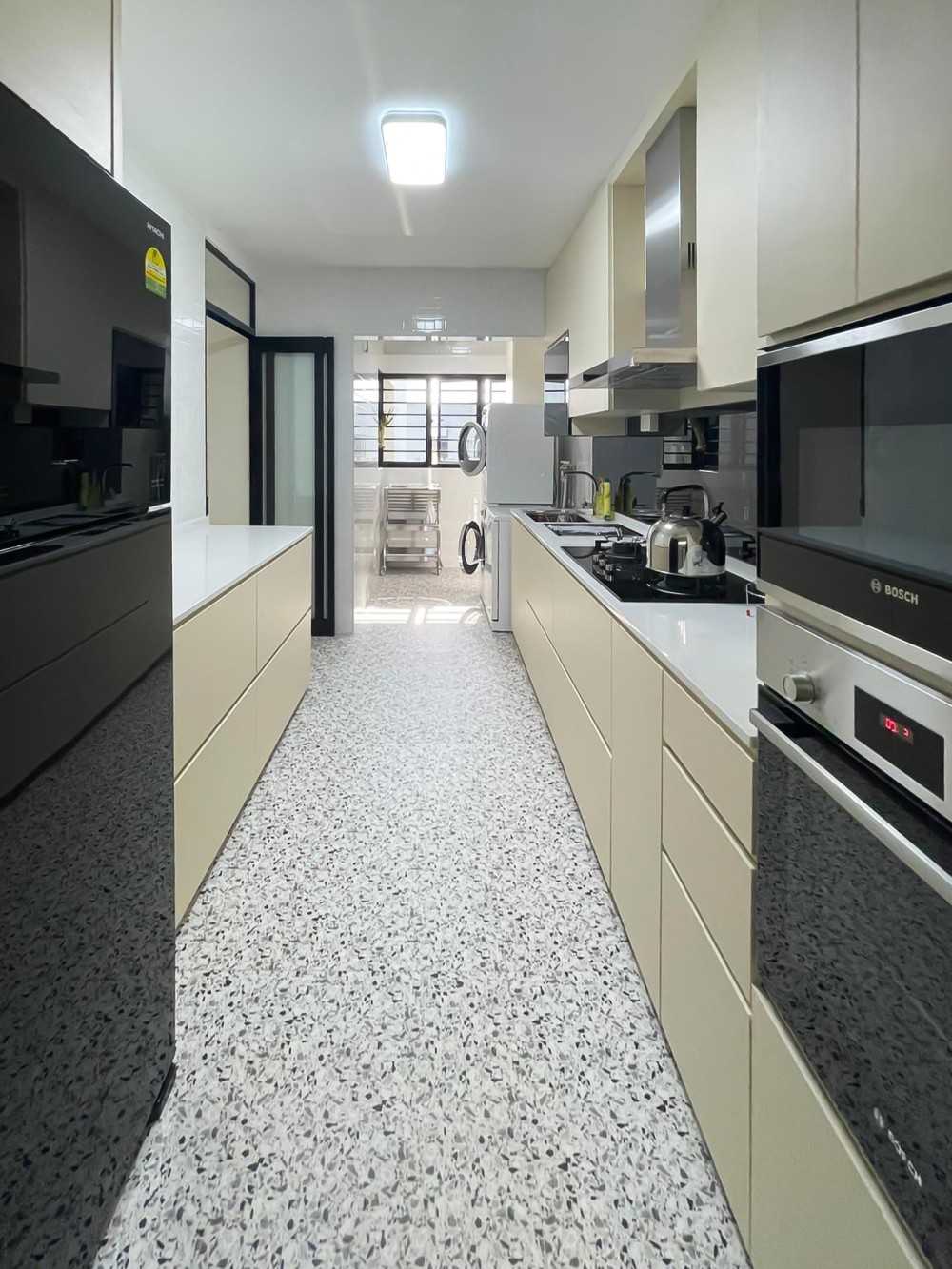 Modern Kitchen with Kitchen Window and Kitchen Accessories