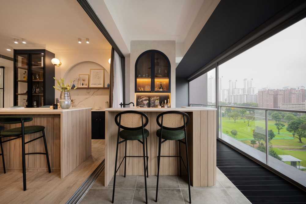 Modern Home Bar with Countertop and Bar Counter
