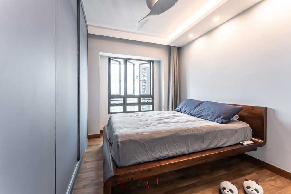 Scandinavian Bedroom with Vinyl Flooring and Wardrobe