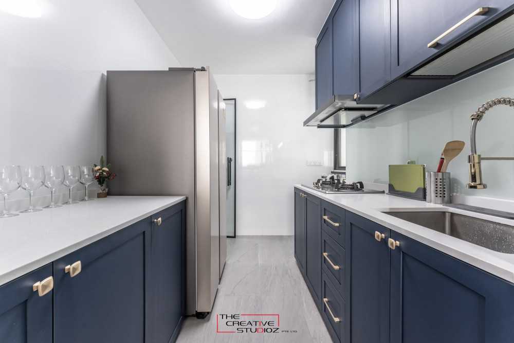Scandinavian Kitchen with Countertop and Kitchen Backsplash