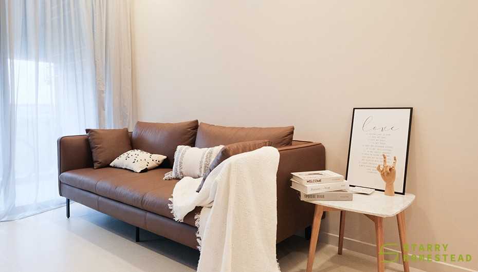 Modern Living Room with Feature Wall and Sofa