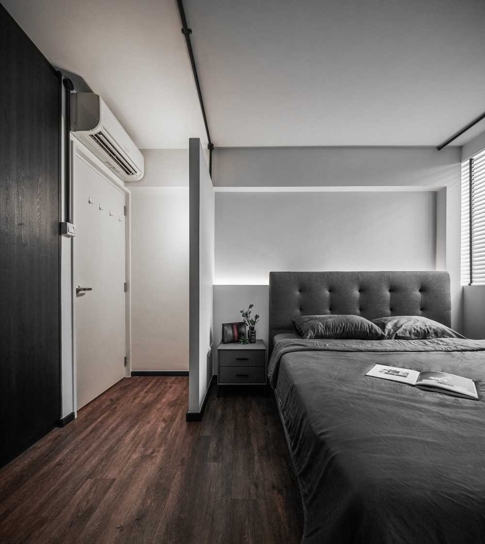 Contemporary Bedroom with Bedside Table and Queen Bed