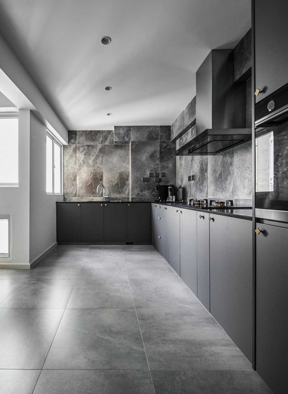Contemporary Kitchen with Cupboard and Kitchen Backsplash