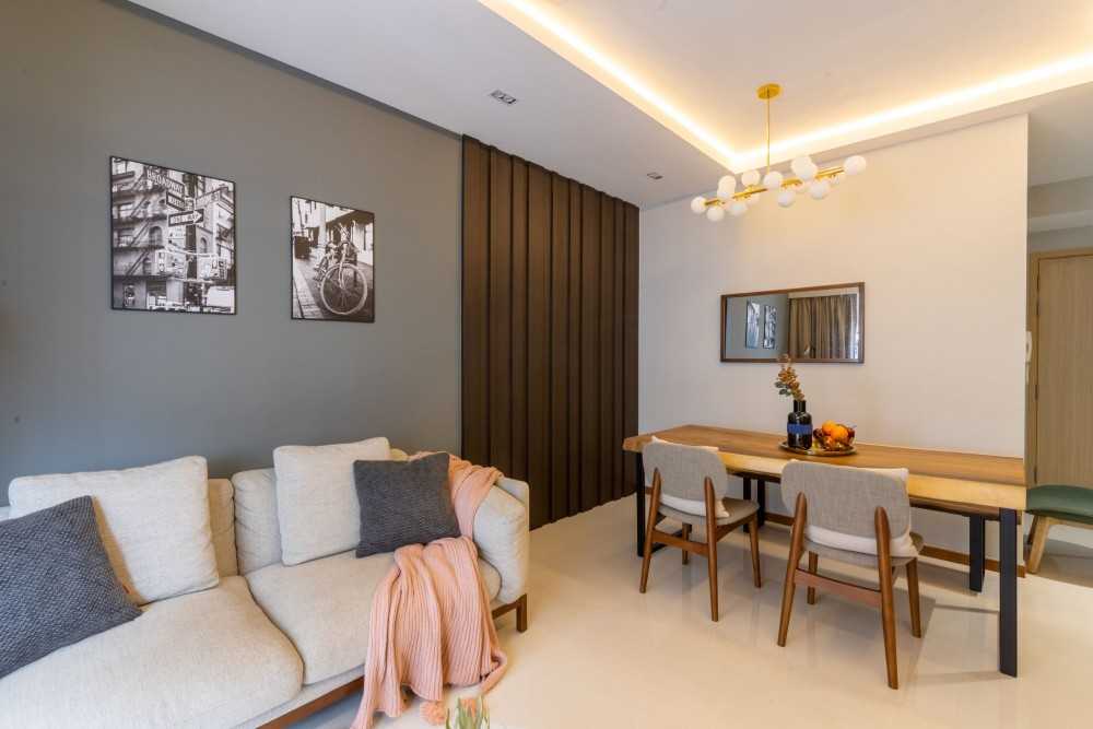 Modern Living Room with Feature Wall and Mirror