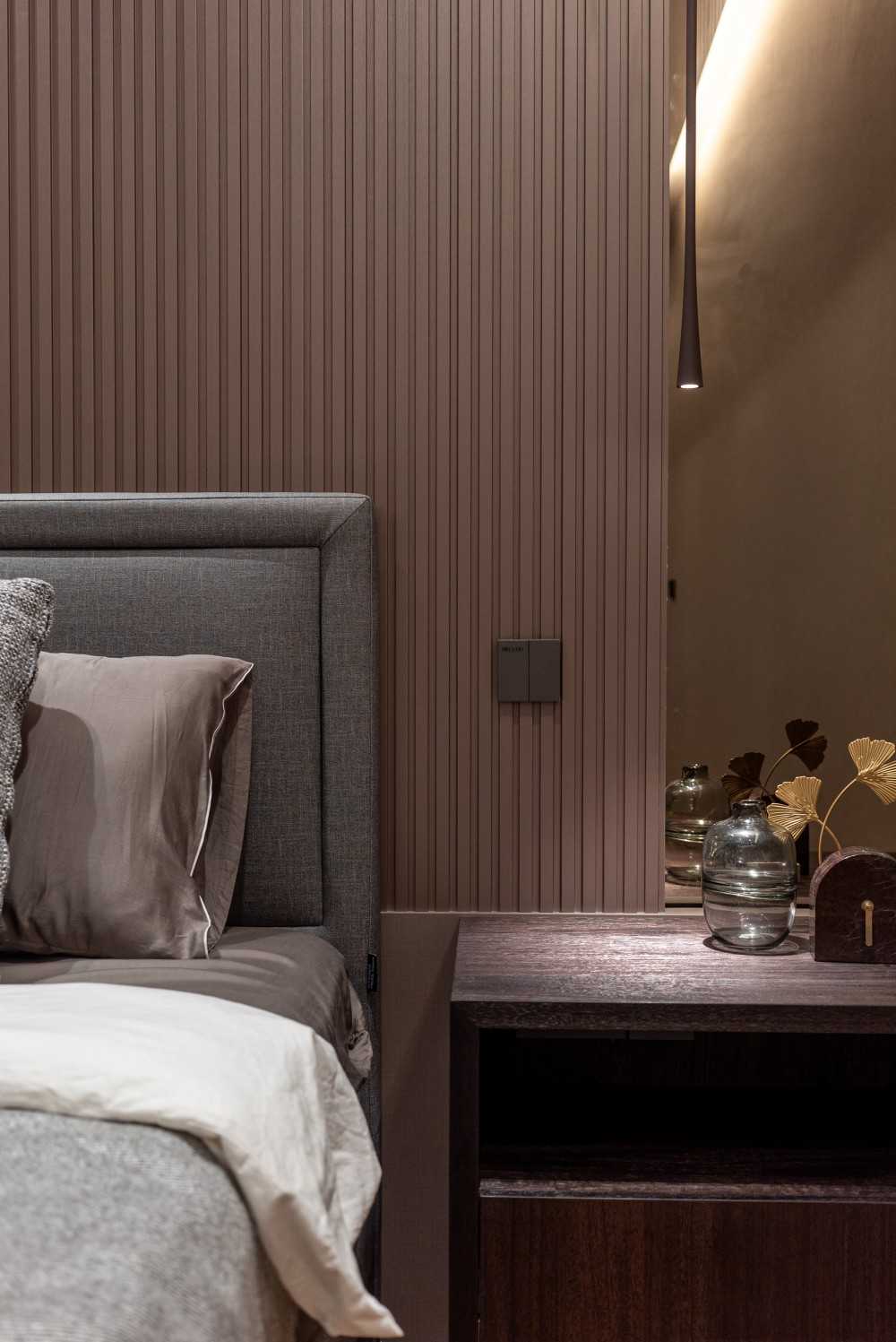 Contemporary Bedroom with Built-in Bed and Bedside Table
