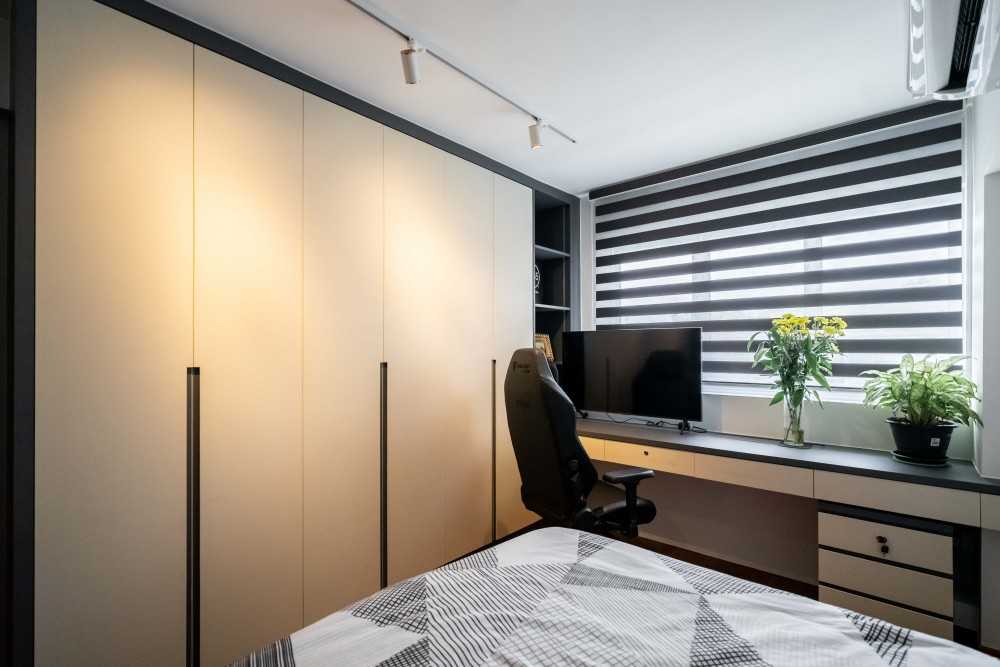 Modern Bedroom with Bedroom Dresser and Queen Bed
