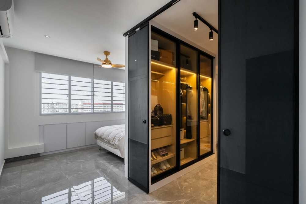 Modern Bedroom with Wardrobe and Built-in Bed