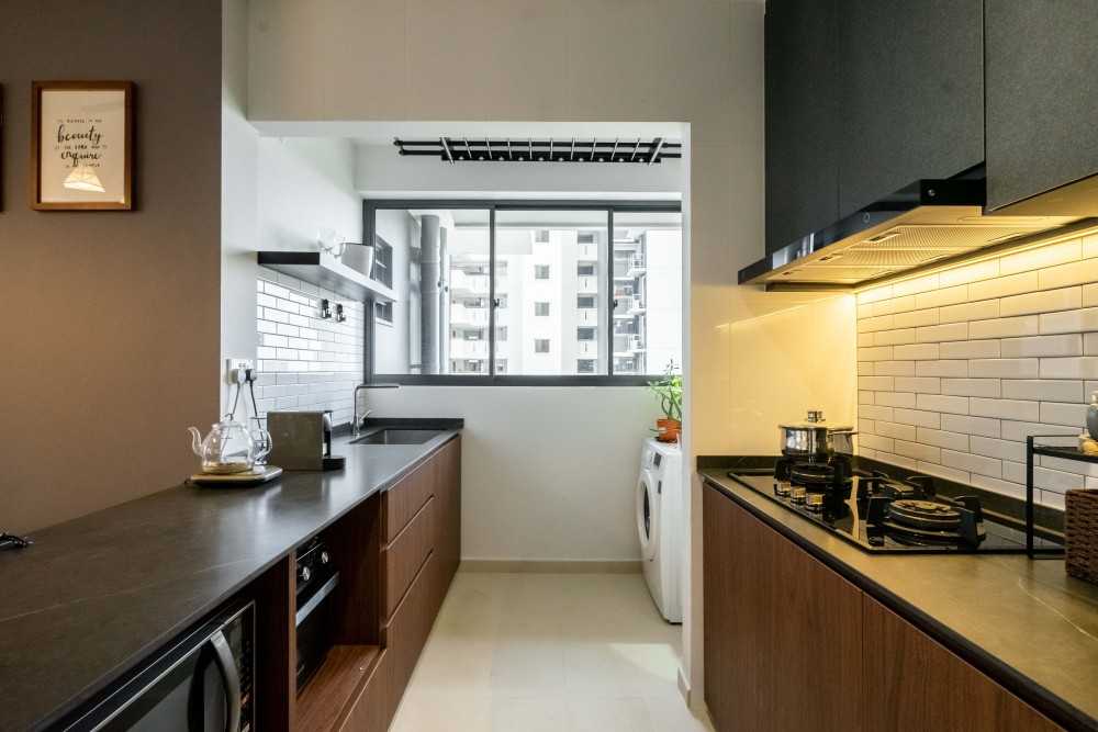 Transitional Kitchen with Vinyl Flooring and Kitchen Window