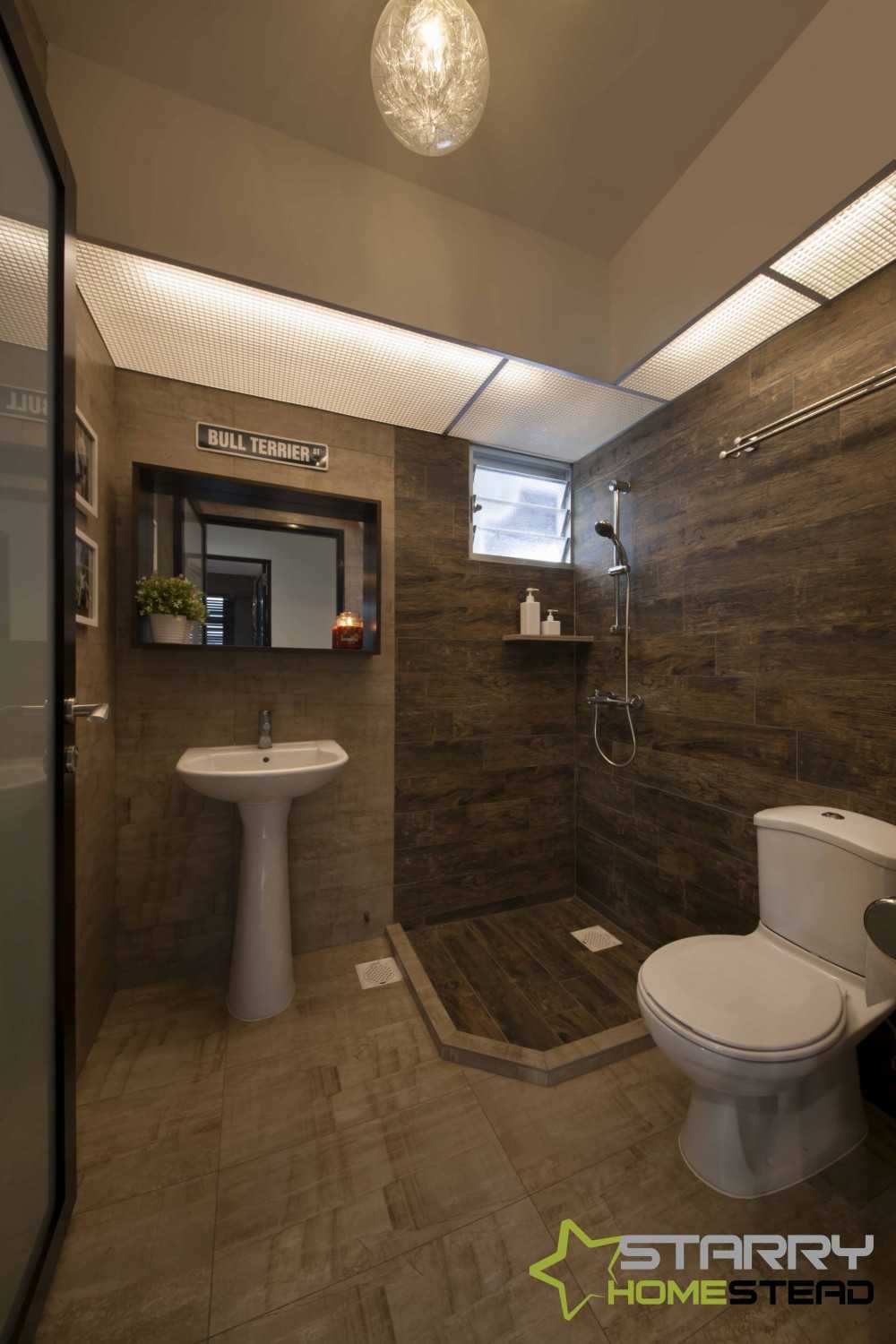 Eclectic Bathroom with Mirror and Bathroom Mirrors