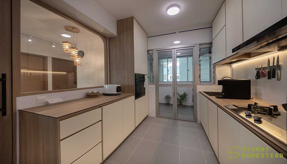 Scandinavian Kitchen with Wood Flooring and Kitchen Island