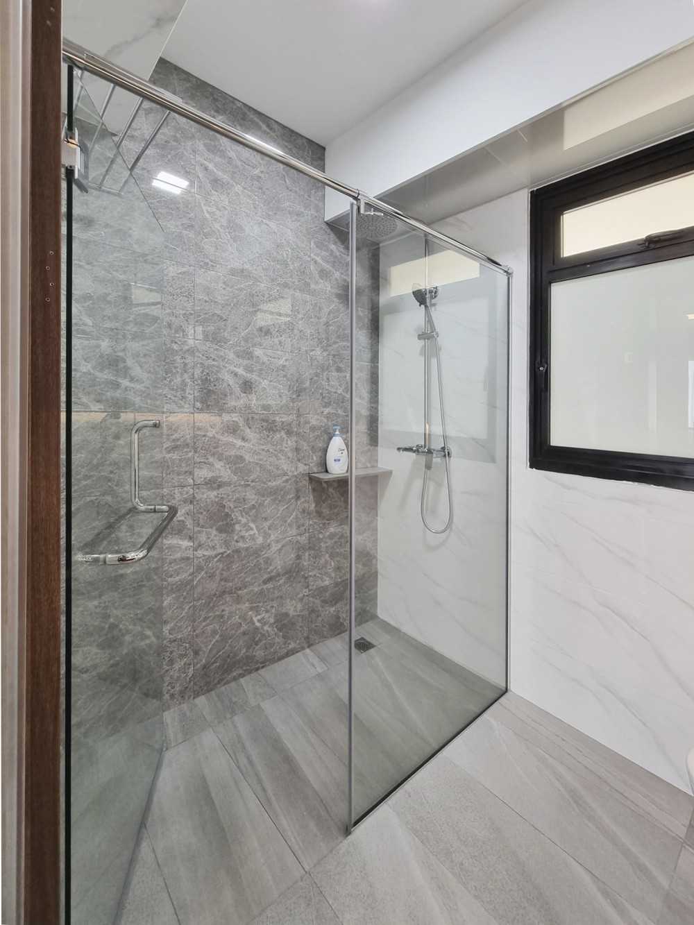 Scandinavian Bathroom with Mirror and Shower Screen