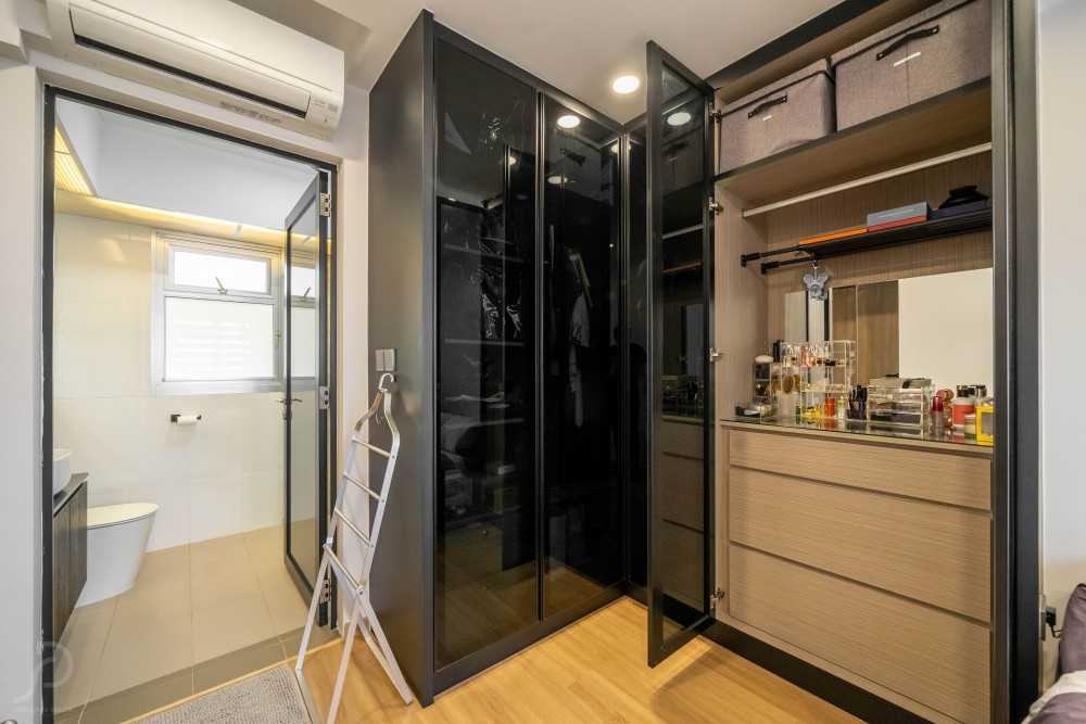 Contemporary Bedroom with Drop Light and Wardrobe