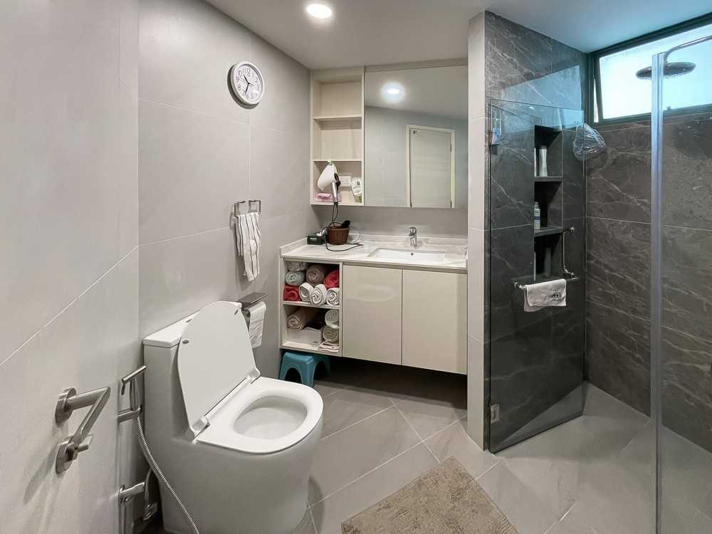 Scandinavian Bathroom with Mirror and Shower Screen